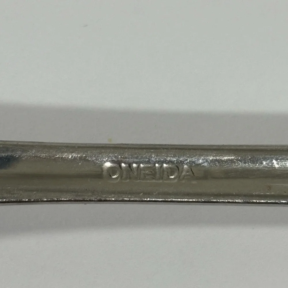 Oneida Westgate Royal Crest Set of 4 Cold Meat Fork USA Made